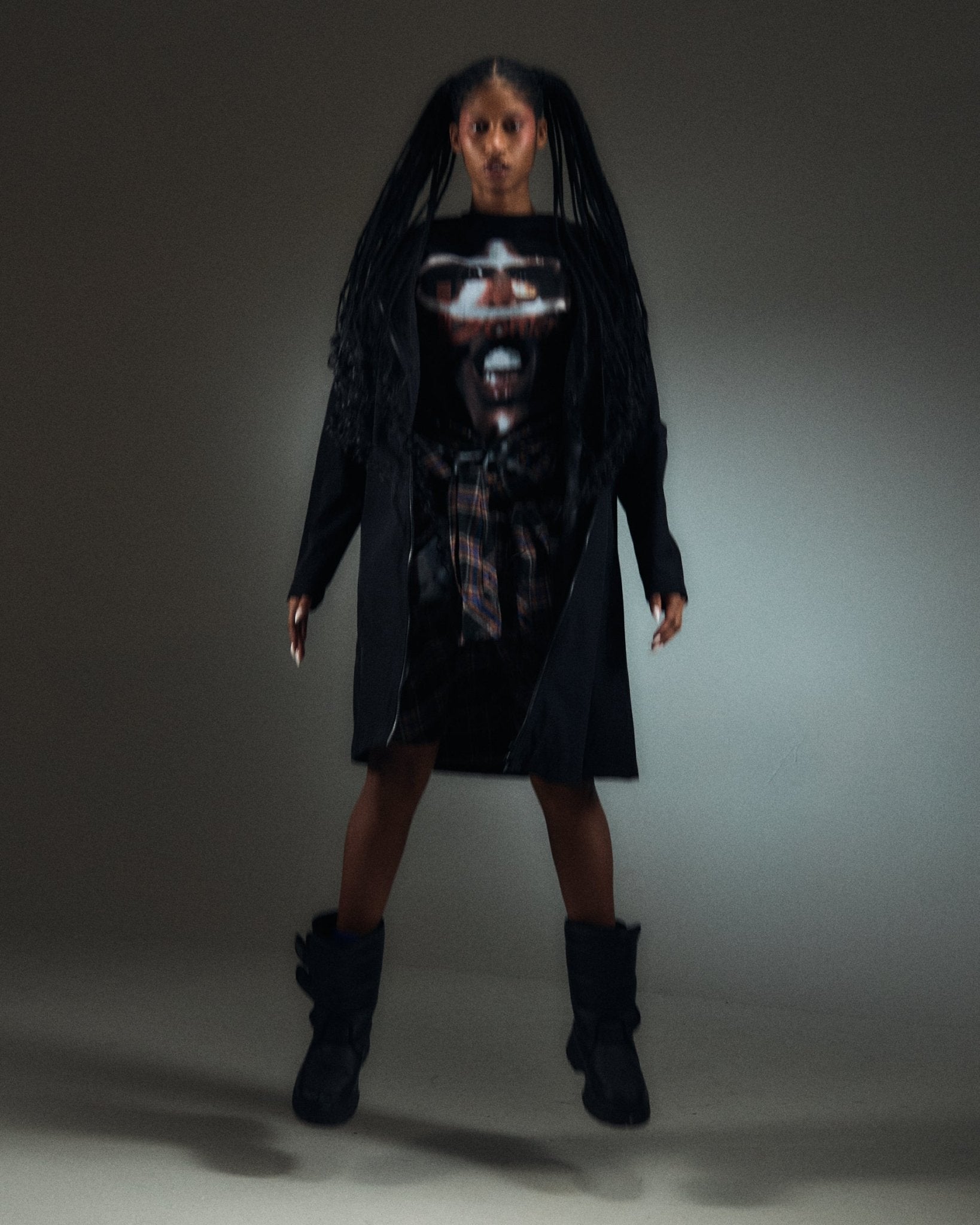 WOMEN T-Shirt - Troubled Water